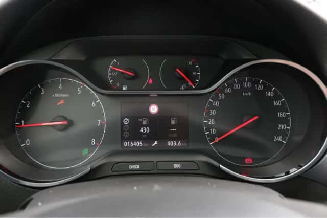 Opel Crossland (2023) thumbnail 15
