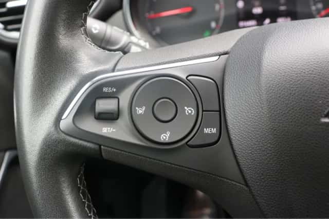 Opel Crossland (2023) thumbnail 16