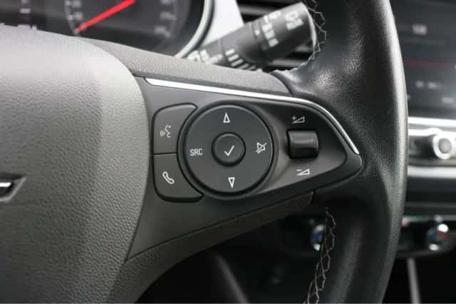Opel Crossland (2023) thumbnail 17