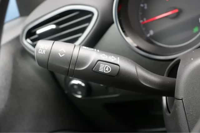 Opel Crossland (2023) thumbnail 18