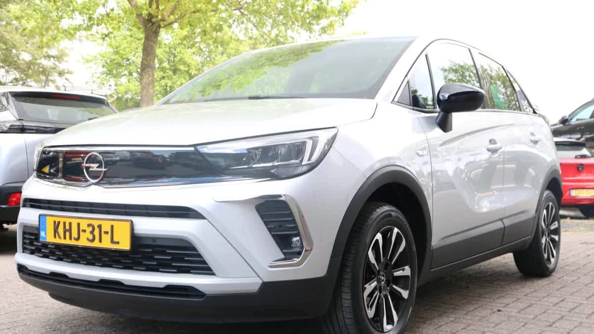 Opel Crossland (2024) — foto 1