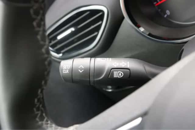 Opel Crossland (2024) thumbnail 18