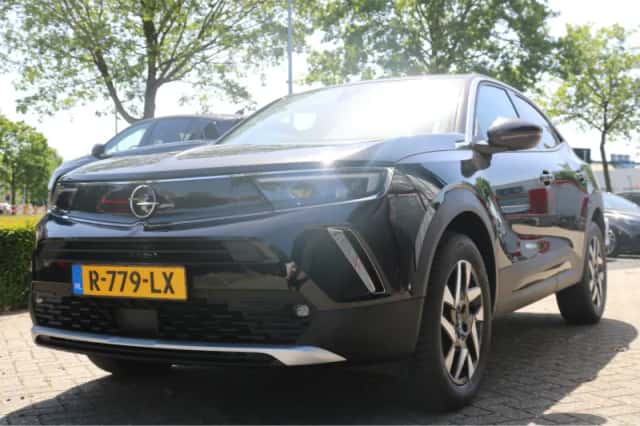 Opel Mokka-e (2022) thumbnail 1