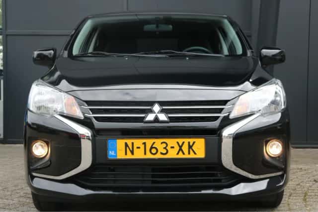 Mitsubishi Space Star (2022) thumbnail 2
