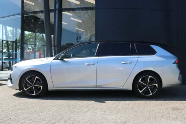 Opel Astra Sports Tourer (2024) thumbnail 4