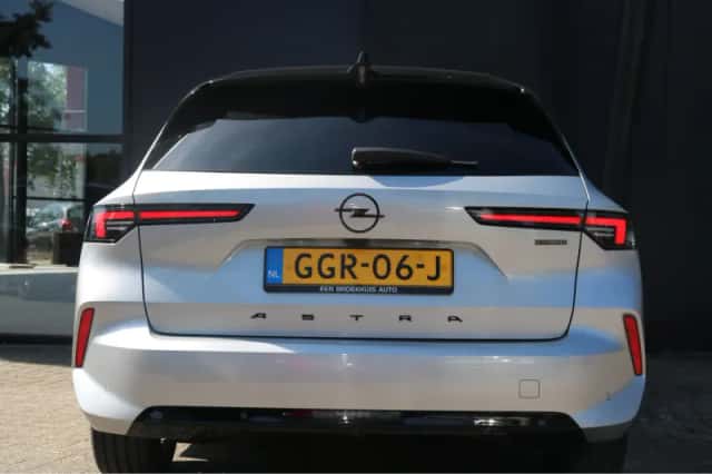 Opel Astra Sports Tourer (2024) thumbnail 5
