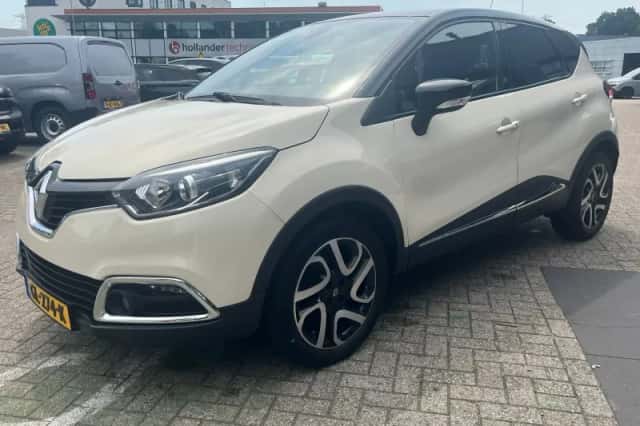 Renault Captur (2015) thumbnail 1