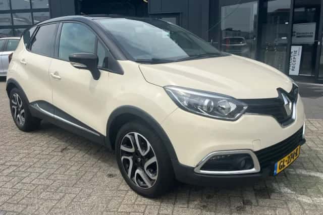 Renault Captur (2015) thumbnail 4