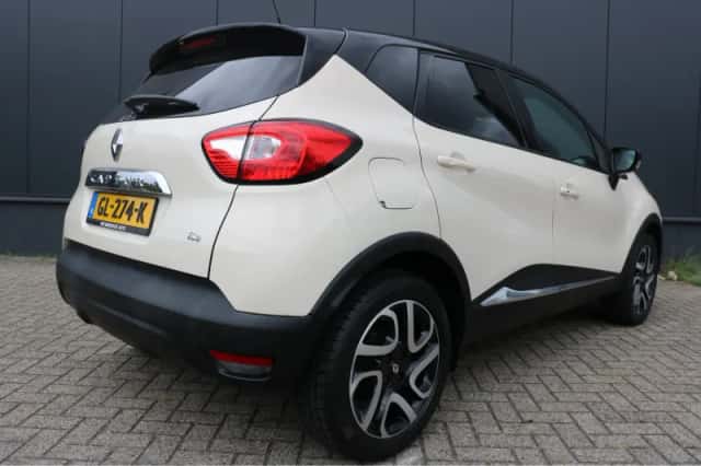 Renault Captur (2015) thumbnail 5