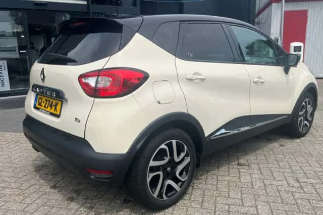 Renault Captur (2015) thumbnail 6
