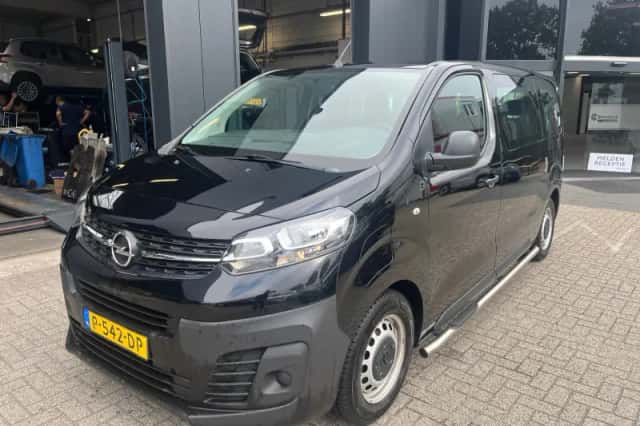 Opel Vivaro-e (2022) thumbnail 1