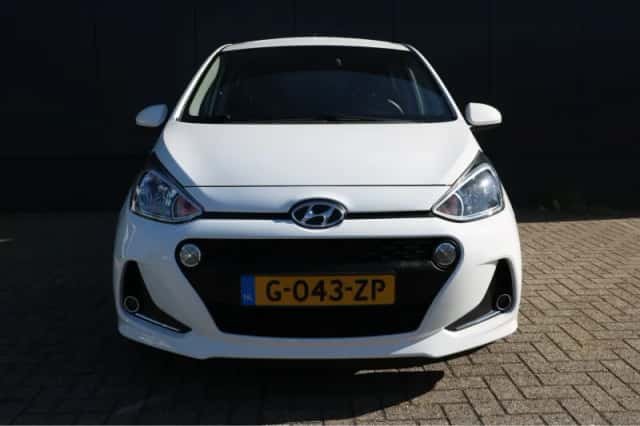 Hyundai i10 (2020) thumbnail 2