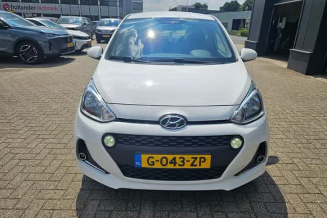 Hyundai i10 (2020) thumbnail 3