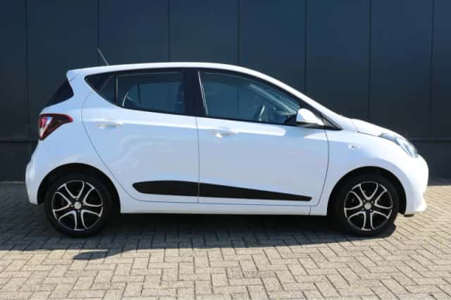 Hyundai i10 (2020) thumbnail 5