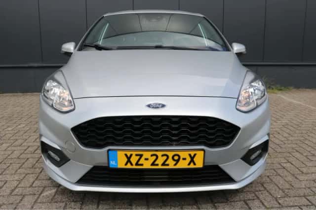Ford Fiesta (2019) thumbnail 2