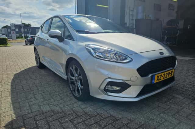 Ford Fiesta (2019) thumbnail 3