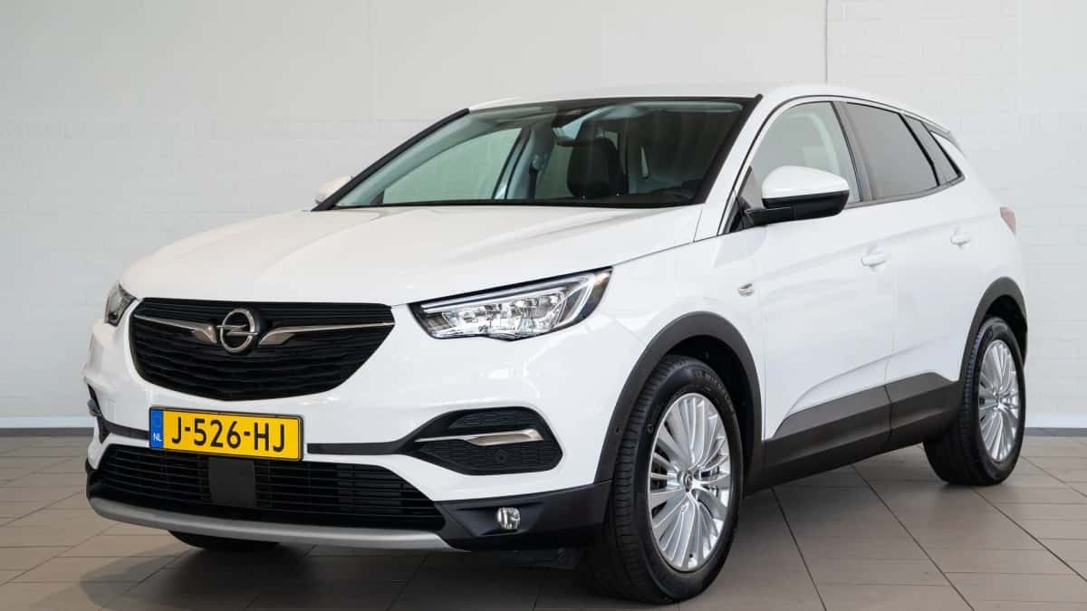 Opel Grandland X (2020) — foto 1