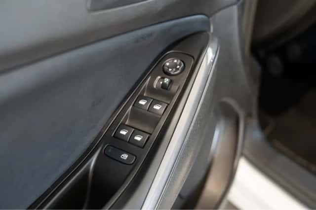 Opel Grandland X (2020) thumbnail 17