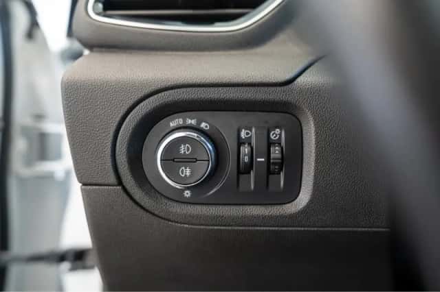 Opel Grandland X (2020) thumbnail 19
