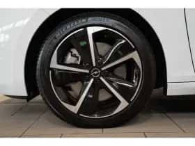 Opel Astra (2024) thumbnail 4