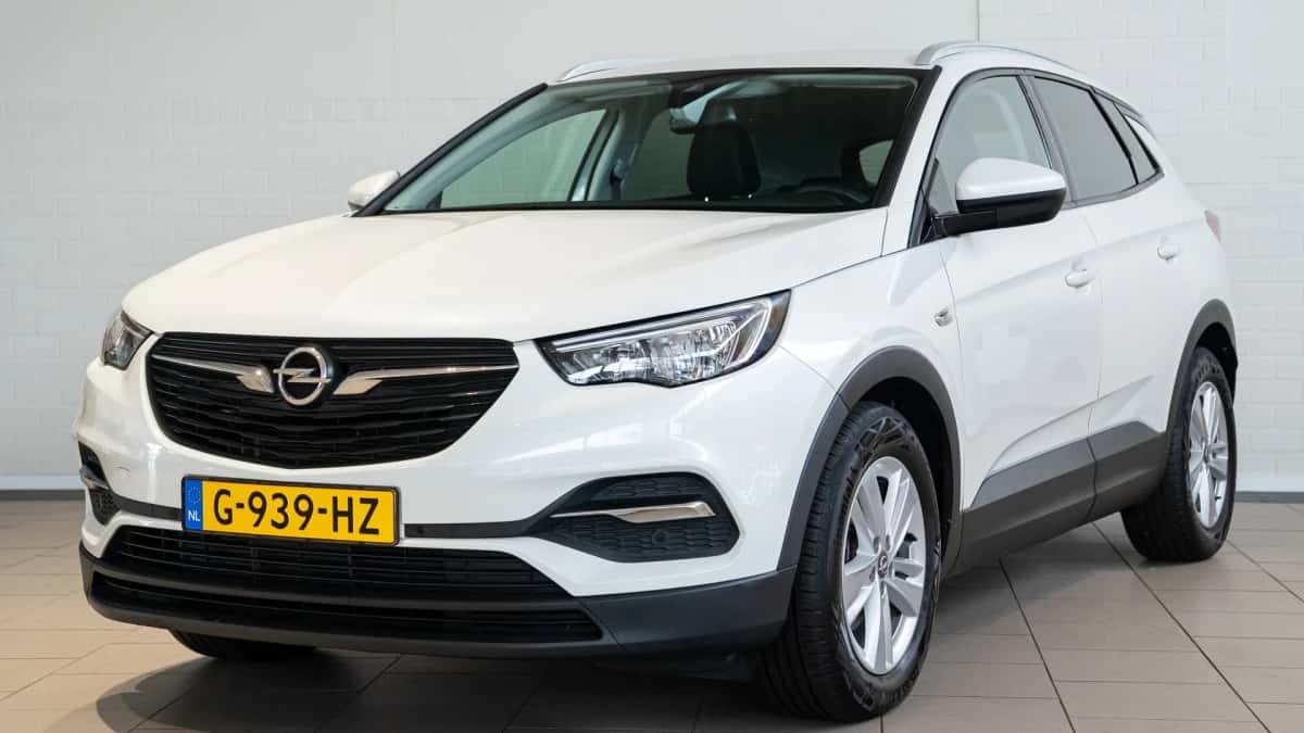 Opel Grandland X (2019) — foto 1