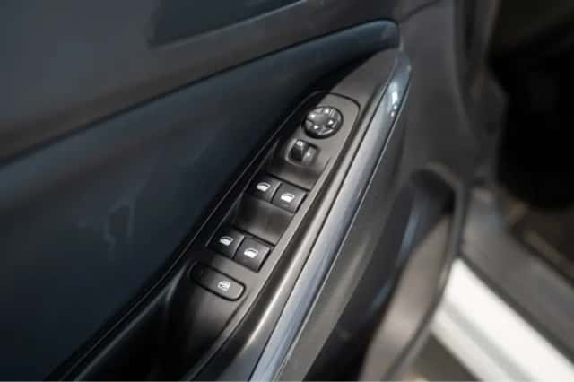 Opel Grandland X (2019) thumbnail 15