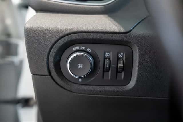 Opel Grandland X (2019) thumbnail 16