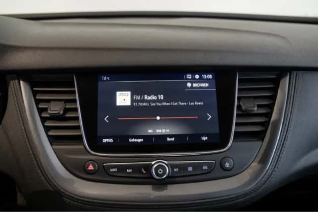 Opel Grandland X (2019) thumbnail 26