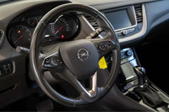 Opel Grandland X (2021) thumbnail 12