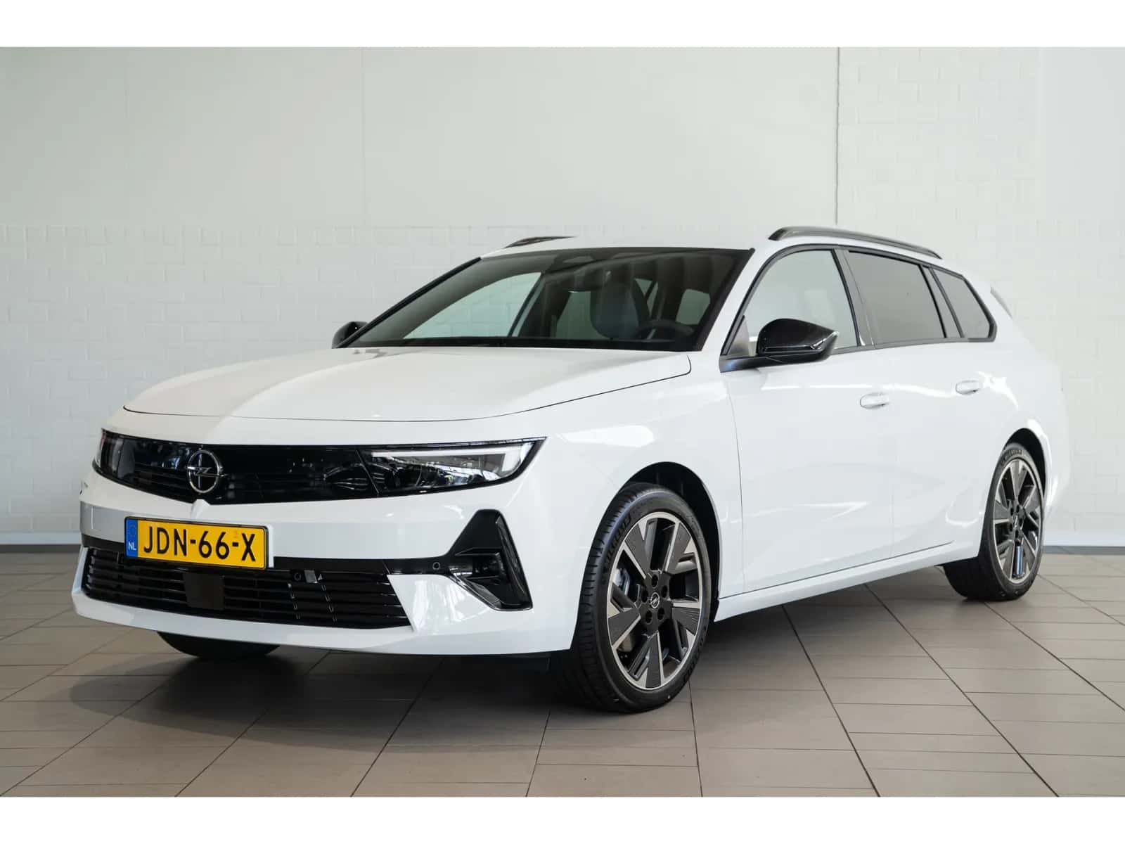 Opel Astra (2025) — foto 1