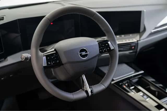 Opel Astra (2025) thumbnail 10