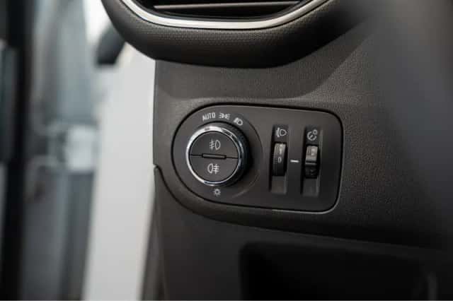 Opel Crossland X (2019) thumbnail 15