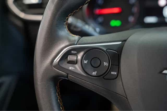 Opel Crossland X (2019) thumbnail 17