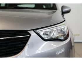 Opel Crossland X (2020) thumbnail 3
