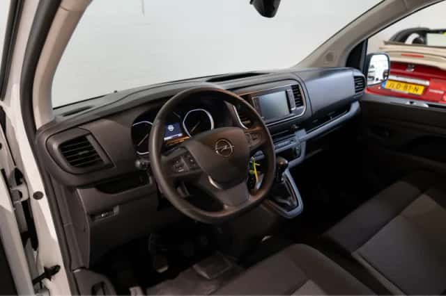 Opel Vivaro (2024) thumbnail 13
