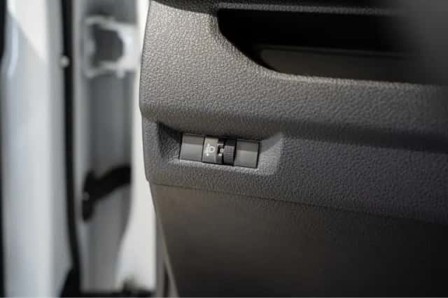 Opel Vivaro (2024) thumbnail 16