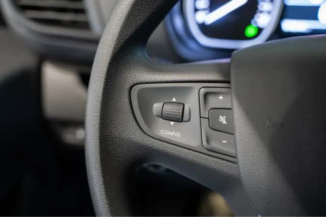 Opel Vivaro (2024) thumbnail 19