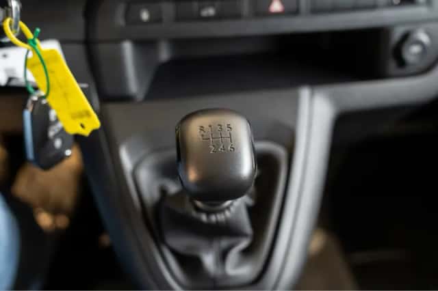 Opel Vivaro (2024) thumbnail 24