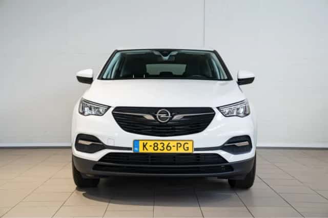 Opel Grandland X (2021) thumbnail 2
