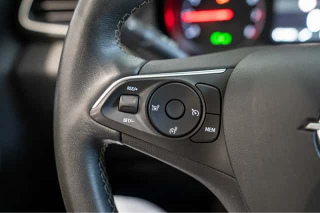 Opel Grandland X (2021) thumbnail 17