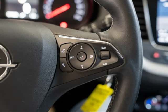 Opel Grandland X (2021) thumbnail 18