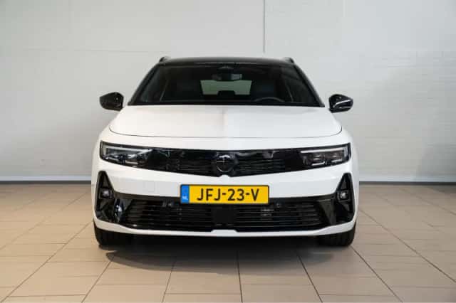 Opel Astra Sports Tourer (2024) thumbnail 2