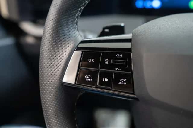 Opel Astra Sports Tourer (2024) thumbnail 21