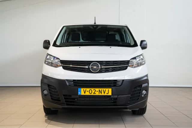Opel Vivaro (2024) thumbnail 2