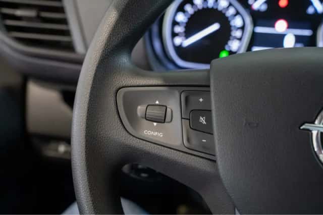 Opel Vivaro (2024) thumbnail 17