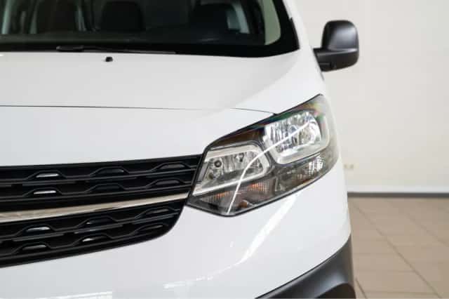 Opel Vivaro (2024) thumbnail 3