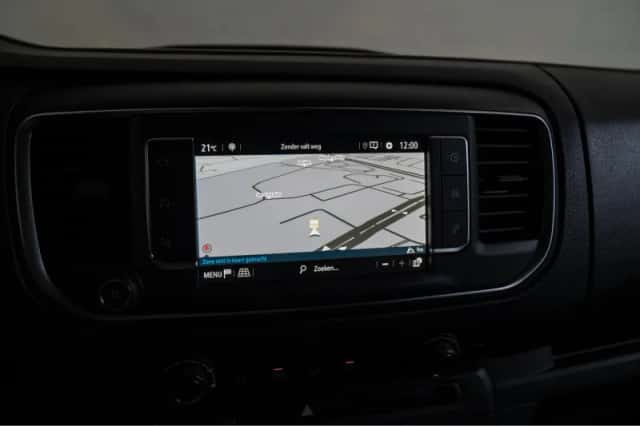 Opel Vivaro (2024) thumbnail 24