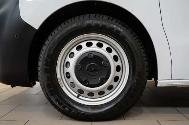 Opel Vivaro (2024) thumbnail 4
