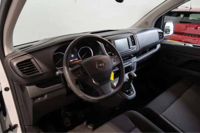 Opel Vivaro (2024) thumbnail 13