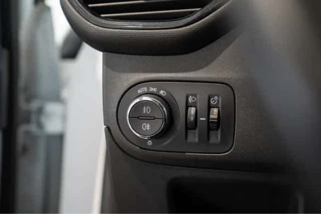 Opel Crossland X (2021) thumbnail 12